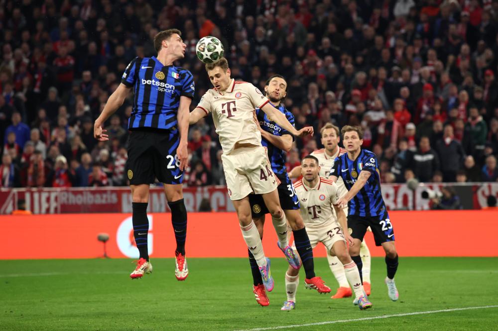 是他们在竞 是他们在竞